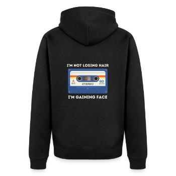 Dicton rétro sarcastique de l’âge - Veste à capuche bio Premium Unisexe - noir - Dos - Nico (187cm)