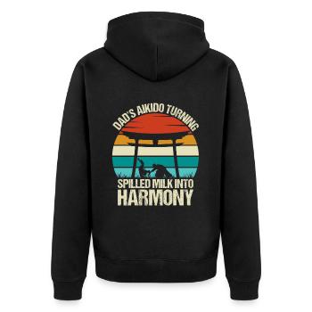 Papas Aikido verwandelt verschüttete Milch in Harmonie - Unisex Premium Bio Zip Hoodie - Schwarz - Hinten - Nico (187cm)