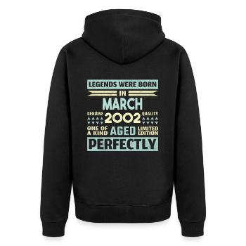 22. Geburtstag März Jahrgang 2002 Geschenkidee - Unisex Premium Bio Zip Hoodie - Schwarz - Hinten - Nico (187cm)
