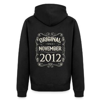 Millésime - Original depuis Novembre 2012 Anniversaire - Veste à capuche bio Premium Unisexe - noir - Dos - Nico (187cm)