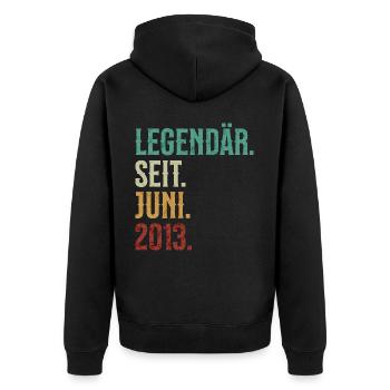 Legendär. Seit. Juni. 2013. Retro Birthday - Unisex Premium Bio Zip Hoodie - Schwarz - Hinten - Nico (187cm)