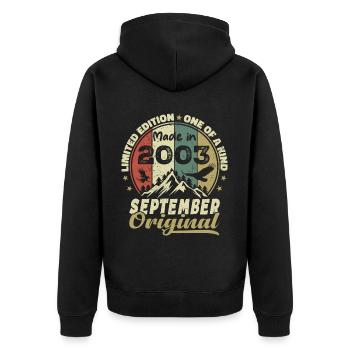 2003 – Legenden werden im September 2003 geboren - Unisex Premium Bio Zip Hoodie - Schwarz - Hinten - Nico (187cm)