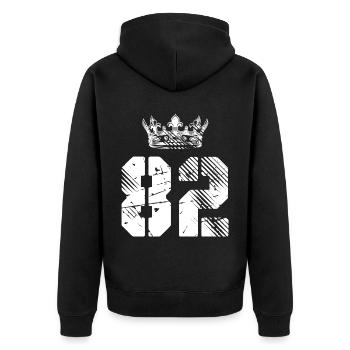82 Zahl Krone - Unisex Premium Bio Zip Hoodie - Schwarz - Hinten - Nico (187cm)