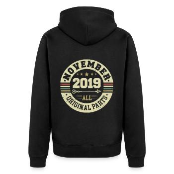 Vintage November 2019 - Geburtstag November 2019 - Unisex Premium Bio Zip Hoodie - Schwarz - Hinten - Nico (187cm)