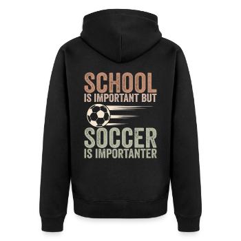 Schule ist wichtig, aber Fußball ist noch wichtiger - Unisex Premium Bio Zip Hoodie - Schwarz - Hinten - Nico (187cm)
