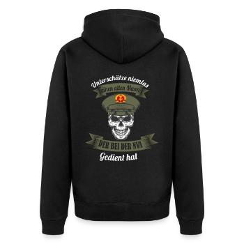 NVA Veteran DDR Armee - Unisex Premium Bio Zip Hoodie - Schwarz - Hinten - Nico (187cm)
