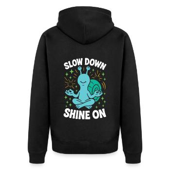 Slow Down Shine On Achtsamkeits-affirmation - Unisex Premium Bio Zip Hoodie - Schwarz - Hinten - Nico (187cm)