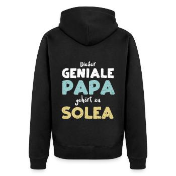 Dieser Geniale Papa Gehört Zu Solea - Unisex Premium Bio Zip Hoodie - Schwarz - Hinten - Nico (187cm)