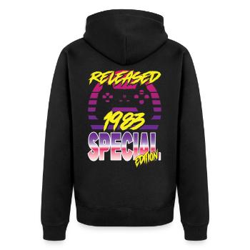 Released 1983 Special Edition - Unisex Premium Bio Zip Hoodie - Schwarz - Hinten - Nico (187cm)