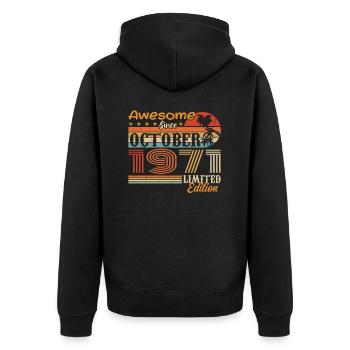1971 Oktober Vintage - Oktober 1971 - Unisex Premium Bio Zip Hoodie - Schwarz - Hinten - Nico (187cm)