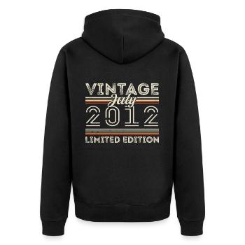 Juli 2012 Juli Geburtstagsgeschenk Juli 2012 - Unisex Premium Bio Zip Hoodie - Schwarz - Hinten - Nico (187cm)