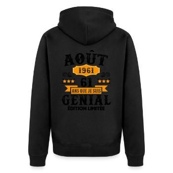 61 Ans Anniversaire Vintage Né(e) en Août 1961 - Veste à capuche bio Premium Unisexe - noir - Dos - Nico (187cm)