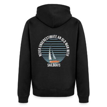 Never Underestimate An Old Man With Sailboats - Unisex Premium Bio Zip Hoodie - Schwarz - Hinten - Nico (187cm)