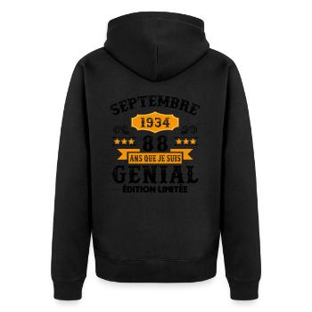 88 Ans Anniversaire Vintage Né(e) Septembre 1934 - Veste à capuche bio Premium Unisexe - noir - Dos - Nico (187cm)