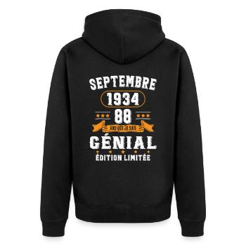 88 Ans Anniversaire Vintage Né(e) Septembre 1934 - Veste à capuche bio Premium Unisexe - noir - Dos - Nico (187cm)