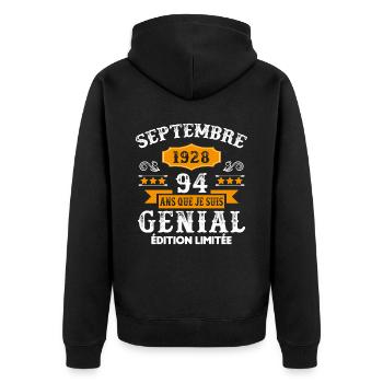 94 Ans Anniversaire Vintage Né(e) Septembre 1928 - Veste à capuche bio Premium Unisexe - noir - Dos - Nico (187cm)