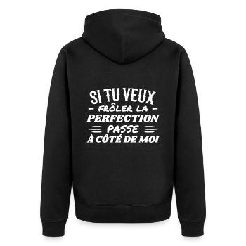 Du willst der Perfektion nahe kommen, geh an mir vorbei - Unisex Premium Bio Zip Hoodie - Schwarz - Hinten - Nico (187cm)