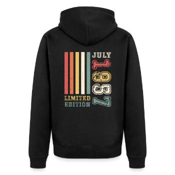 66. Geburtstag Mann Legendary Juli Jahrgang 1957 - Unisex Premium Bio Zip Hoodie - Schwarz - Hinten - Nico (187cm)
