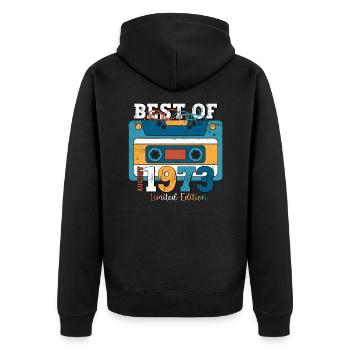 50. Geburtstag Mann August Jahrgang 1973 Kassette - Unisex Premium Bio Zip Hoodie - Schwarz - Hinten - Nico (187cm)