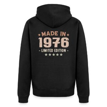 Hergestellt im Jahr 1976 Geburtstagsgeschenk 1976 Jahrgang 1976 - Unisex Premium Bio Zip Hoodie - Schwarz - Hinten - Nico (187cm)