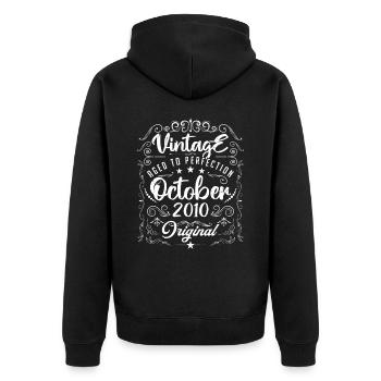 Jahrgang GEBOREN OKTOBER 2010. - Unisex Premium Bio Zip Hoodie - Schwarz - Hinten - Nico (187cm)