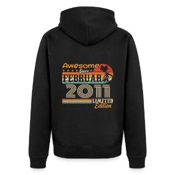 Geburtstag Vintage Geschenkidee Februar 2011 - Unisex Premium Bio Zip Hoodie - Schwarz - Hinten - Nico (187cm)