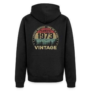 März 1973 - Bestes Geburtstagsgeschenk März 1973 - Unisex Premium Bio Zip Hoodie - Schwarz - Hinten - Nico (187cm)