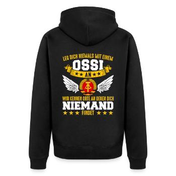 Ostdeutschland Osten Ossi DDR Heimat Ostblock - Unisex Premium Bio Zip Hoodie - Schwarz - Hinten - Nico (187cm)