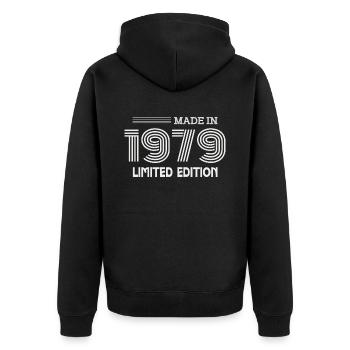 1979 Geburtstagsgeschenkidee 1979 - Unisex Premium Bio Zip Hoodie - Schwarz - Hinten - Nico (187cm)