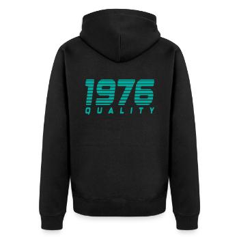 1976 quality | Farbe änderbar - Unisex Premium Bio Zip Hoodie - Schwarz - Hinten - Nico (187cm)