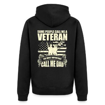 Manche Leute nennen mich einen Veteranen - Unisex Premium Bio Zip Hoodie - Schwarz - Hinten - Nico (187cm)