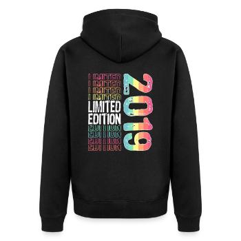 Limited Edition seit 2019 Geburtstag Vintage 2019 - Unisex Premium Bio Zip Hoodie - Schwarz - Hinten - Nico (187cm)