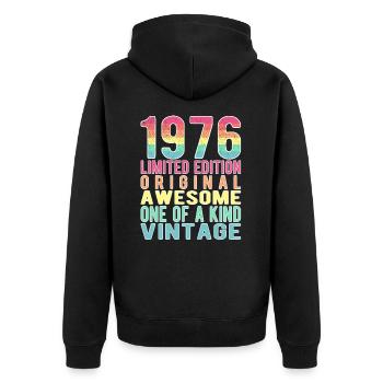 Edition limitée depuis 1976 Anniversaire Millésime 1976 - Veste à capuche bio Premium Unisexe - noir - Dos - Nico (187cm)