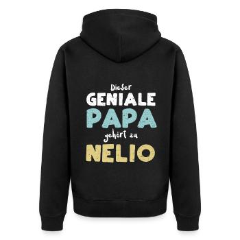 Dieser Geniale Papa Gehört Zu Nelio - Unisex Premium Bio Zip Hoodie - Schwarz - Hinten - Nico (187cm)