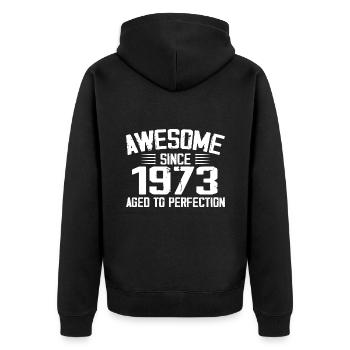 Jahrgang 1973 Geschenk zum 51. Geburtstag 1973 - Unisex Premium Bio Zip Hoodie - Schwarz - Hinten - Nico (187cm)
