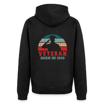Age 82 Years Birth Year 1940 Proud Veterans Day - Unisex Premium Bio Zip Hoodie - Schwarz - Hinten - Nico (187cm)