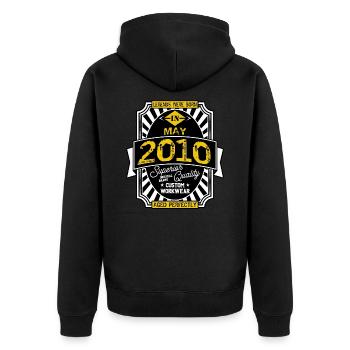 2010 MAI - Unisex Premium Bio Zip Hoodie - Schwarz - Hinten - Nico (187cm)