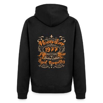 November 1977 Limitierte Auflage - Unisex Premium Bio Zip Hoodie - Schwarz - Hinten - Nico (187cm)