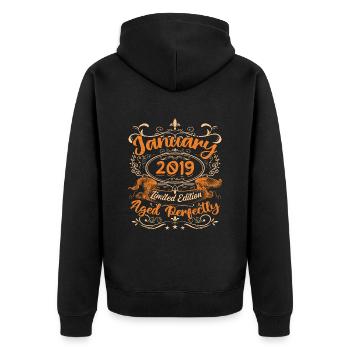 Januar 2019 | Perfekt gealtert | Limitierte Auflage - Unisex Premium Bio Zip Hoodie - Schwarz - Hinten - Nico (187cm)