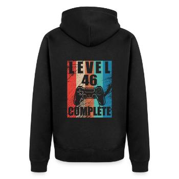 Level 46 abgeschlossen - Unisex Premium Bio Zip Hoodie - Schwarz - Hinten - Nico (187cm)