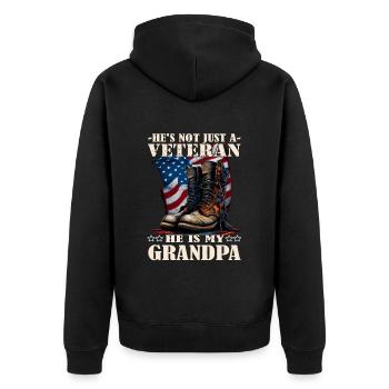 Veteran Grandpa - Veteran 4th of July - Soldat - Unisex Premium Bio Zip Hoodie - Schwarz - Hinten - Nico (187cm)