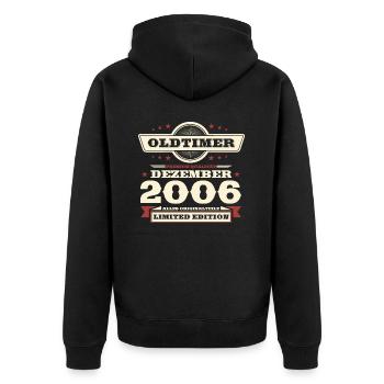 17. Geburtstag Oldtimer Dezember Jahrgang 2006 - Unisex Premium Bio Zip Hoodie - Schwarz - Hinten - Nico (187cm)