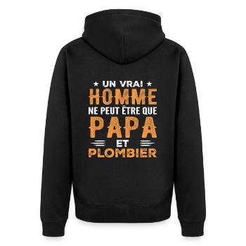Ein echter Mann ist nur ein Vater und ein Feuerwehrmann - Unisex Premium Bio Zip Hoodie - Schwarz - Hinten - Nico (187cm)