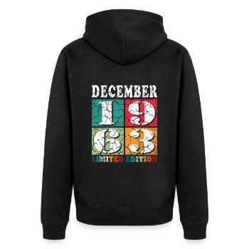 Décembre 1963 Anniversaire Décembre 1963 Décembre - Veste à capuche bio Premium Unisexe - noir - Dos - Nico (187cm)