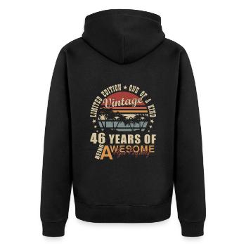 46 Jahre Geburtstagsgeschenk 46 Jahre - Unisex Premium Bio Zip Hoodie - Schwarz - Hinten - Nico (187cm)