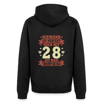 Niemand ist perfekt. Aber mit 28 ist man nah dran. - Unisex Premium Bio Zip Hoodie - Schwarz - Hinten - Nico (187cm)