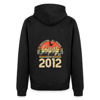 Vintage 2012 aged to perfection - Unisex Premium Organic Zip Hoodie - black - Back - Nico (187cm)