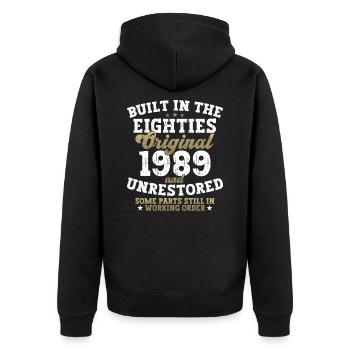 Built in the eighties 1989 33. Geburtstag Herren - Unisex Premium Bio Zip Hoodie - Schwarz - Hinten - Nico (187cm)