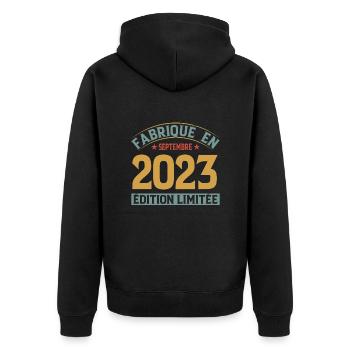 Fabriqué En Septembre 2023 Édition Limitée - Veste à capuche bio Premium Unisexe - noir - Dos - Nico (187cm)