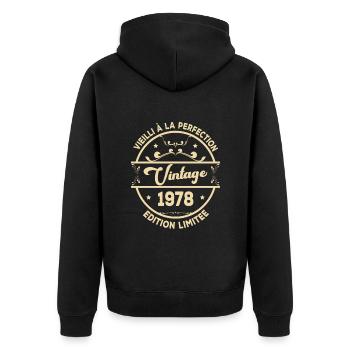 Vintage 1978 Retro Geburtstagsgeschenkidee 1978 - Unisex Premium Bio Zip Hoodie - Schwarz - Hinten - Nico (187cm)